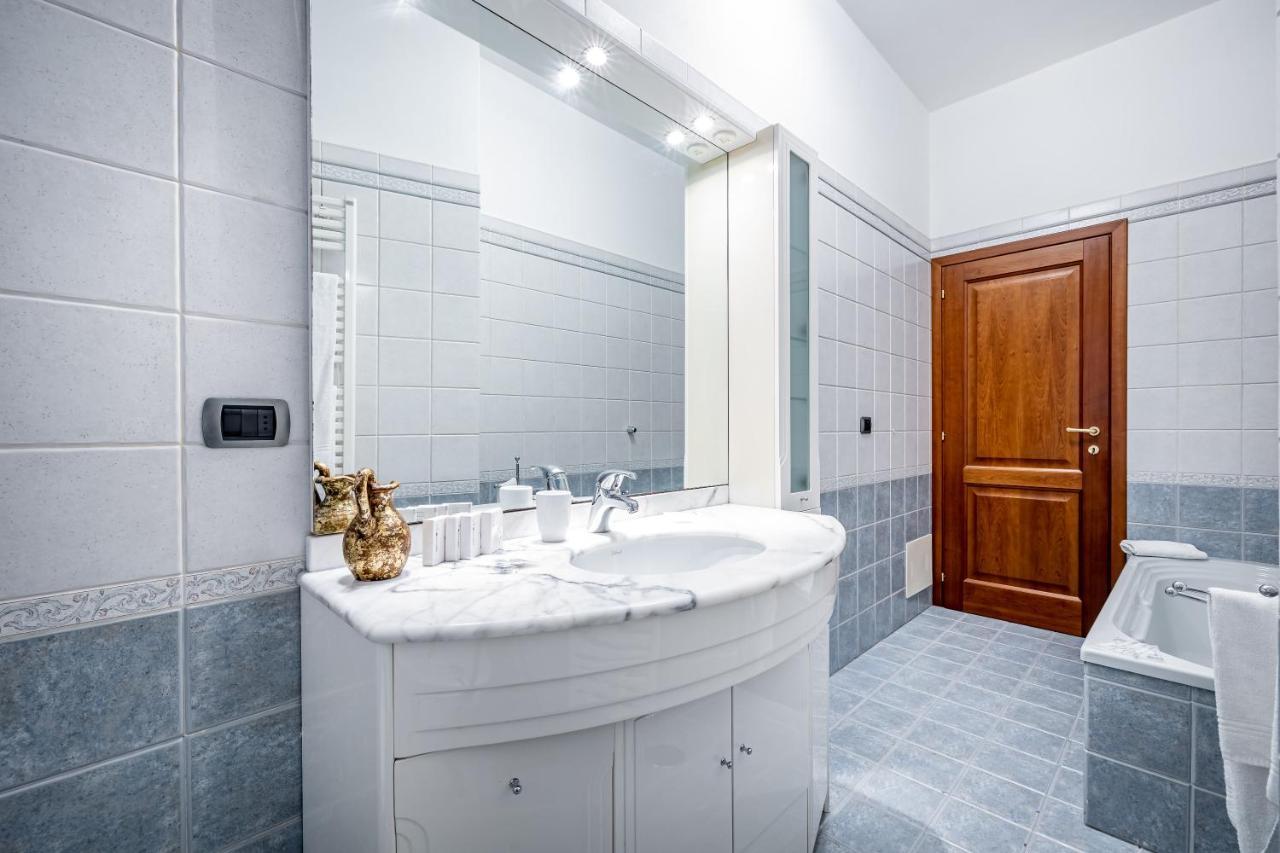 Yid Elegant Apt With Garage Florence Luaran gambar